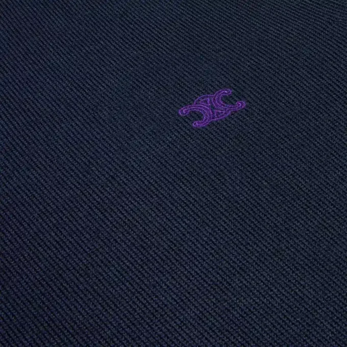 Pullover mit Rundhalsausschnitt aus feiner Wolle Pullover mit Rundhalsausschnitt aus feiner Wolle