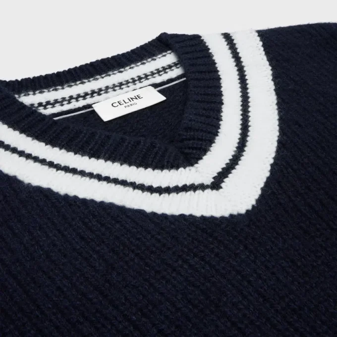 Pullover mit V-Ausschnitt aus Kaschmir Pullover mit V-Ausschnitt aus Kaschmir