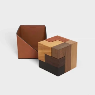 Puzzle-Würfel in Holz und Etui aus naturbelassenem Kalbsleder