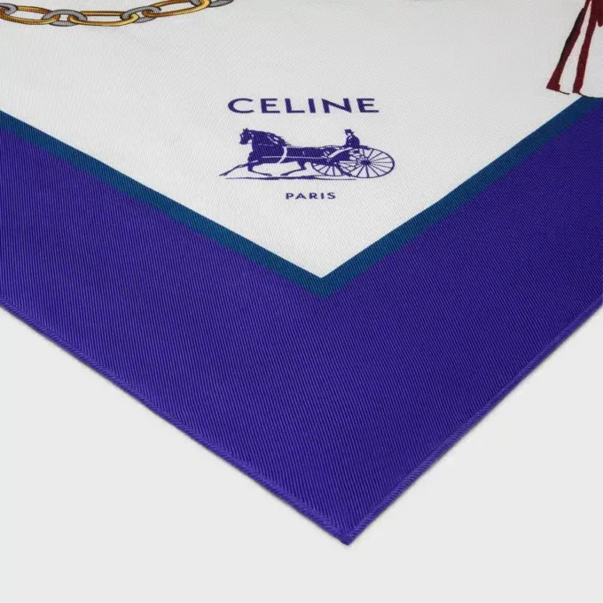 Quadratisches Tuch aus Seidentwill Quadratisches Tuch aus Seidentwill