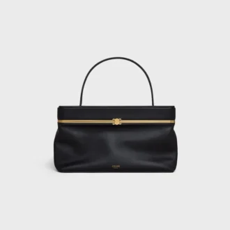 Rechteckige Tasche aus geschmeidigem Kalbsleder