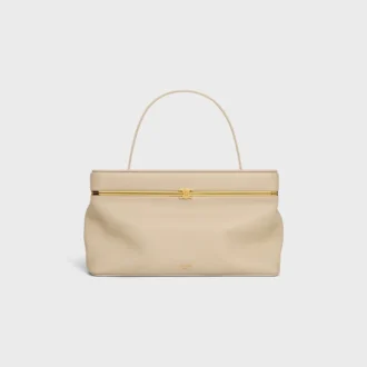 Rechteckige Tasche aus geschmeidigem Kalbsleder Rechteckige Tasche aus geschmeidigem Kalbsleder