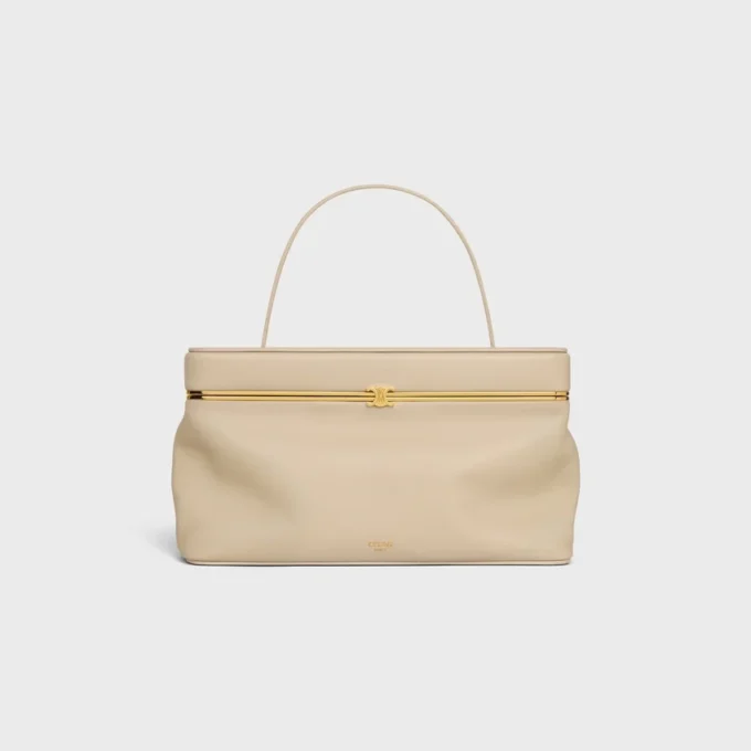 Rechteckige Tasche aus geschmeidigem Kalbsleder