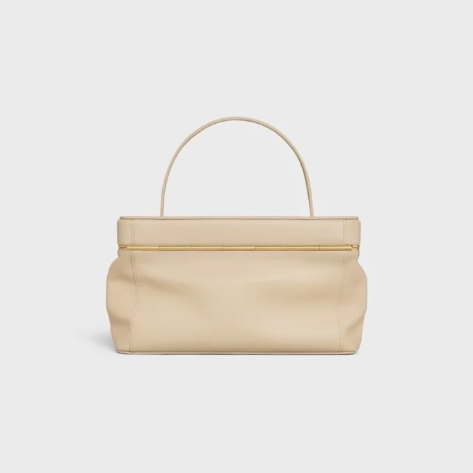 Rechteckige Tasche aus geschmeidigem Kalbsleder