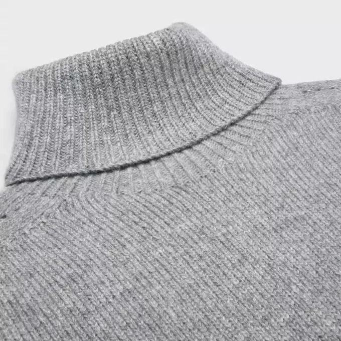 Rollkragenpullover aus nahtlosem Kaschmir Rollkragenpullover aus nahtlosem Kaschmir