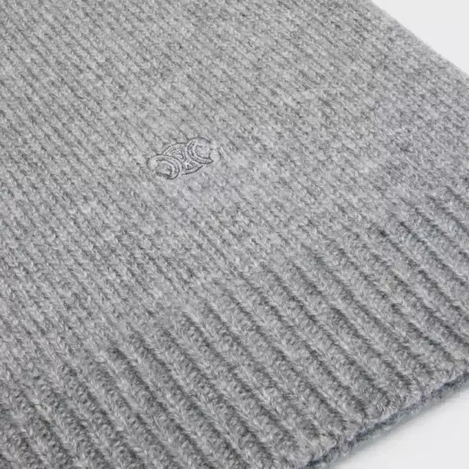 Rollkragenpullover aus nahtlosem Kaschmir Rollkragenpullover aus nahtlosem Kaschmir