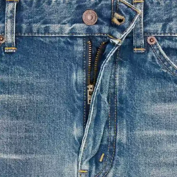 Skate-Shorts aus Electric Sky Wash Denim Skate-Shorts aus Electric Sky Wash Denim