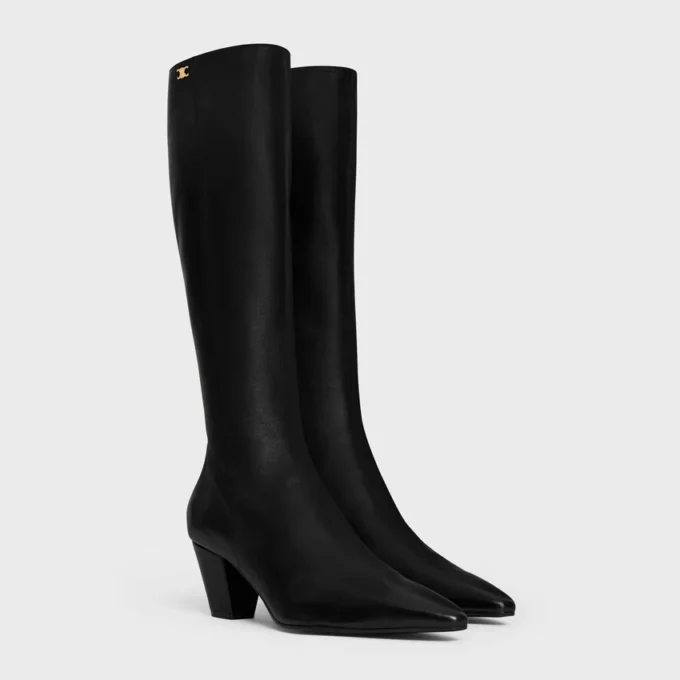 Stage – Hoher Stiefel aus Lammleder Stage – Hoher Stiefel aus Lammleder