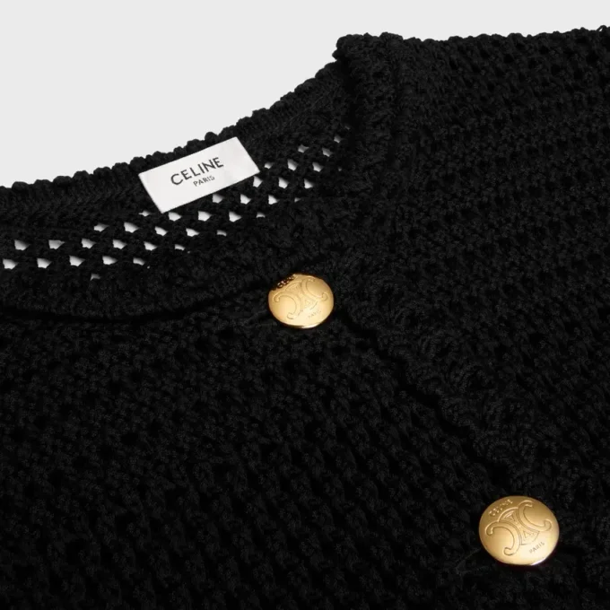 Strickjacke aus Baumwollhäkelstoff Strickjacke aus Baumwollhäkelstoff
