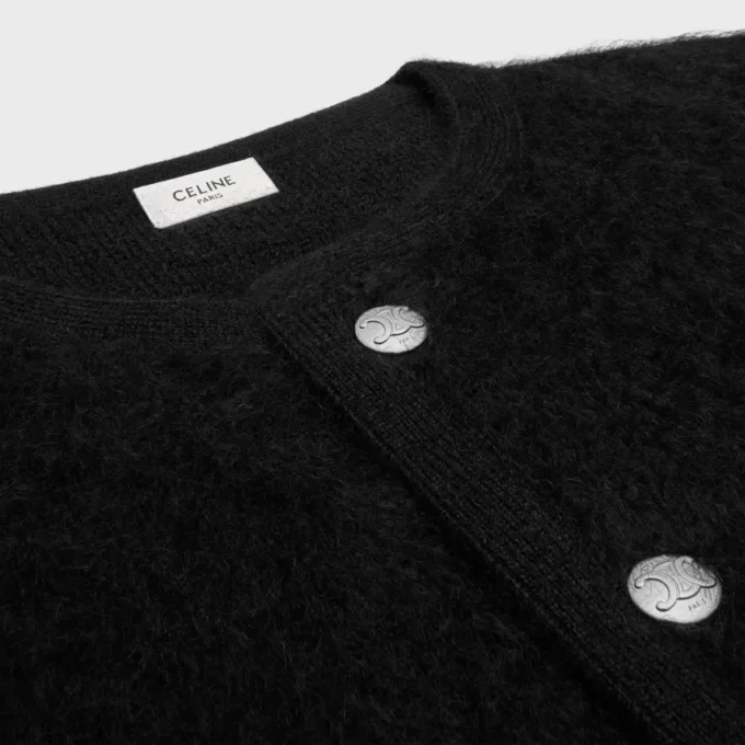 Strickjacke aus gebürstetem Mohair Strickjacke aus gebürstetem Mohair