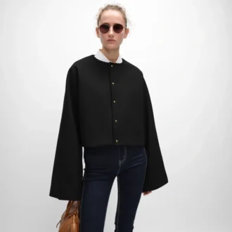 Strickjacke aus Wollstoff Strickjacke aus Wollstoff
