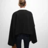 Strickjacke aus Wollstoff Strickjacke aus Wollstoff