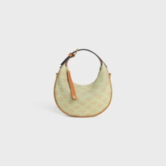 Teen Celine Lulu aus Triomphe Canvas