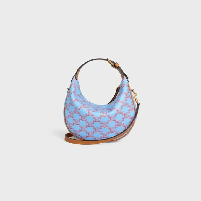 Teen Celine Lulu aus Triomphe Canvas