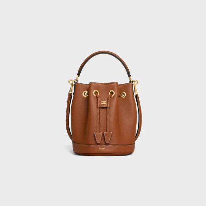 Teen Clara Tasche aus geschmeidigem genarbtem Kalbsleder Teen Clara Tasche aus geschmeidigem genarbtem Kalbsleder