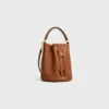 Teen Clara Tasche aus geschmeidigem genarbtem Kalbsleder Teen Clara Tasche aus geschmeidigem genarbtem Kalbsleder