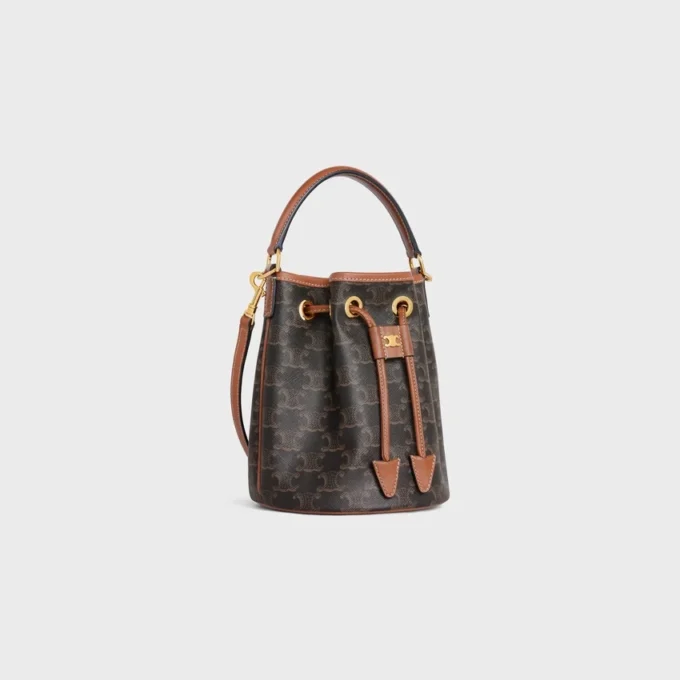 Teen Clara Tasche aus Triomphe Canvas und Kalbsleder Teen Clara Tasche aus Triomphe Canvas und Kalbsleder