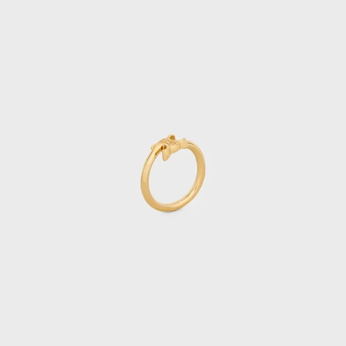 Triomphe Asymmetrischer Ring aus Messing mit Goldfinish Triomphe Asymmetrischer Ring aus Messing mit Goldfinish