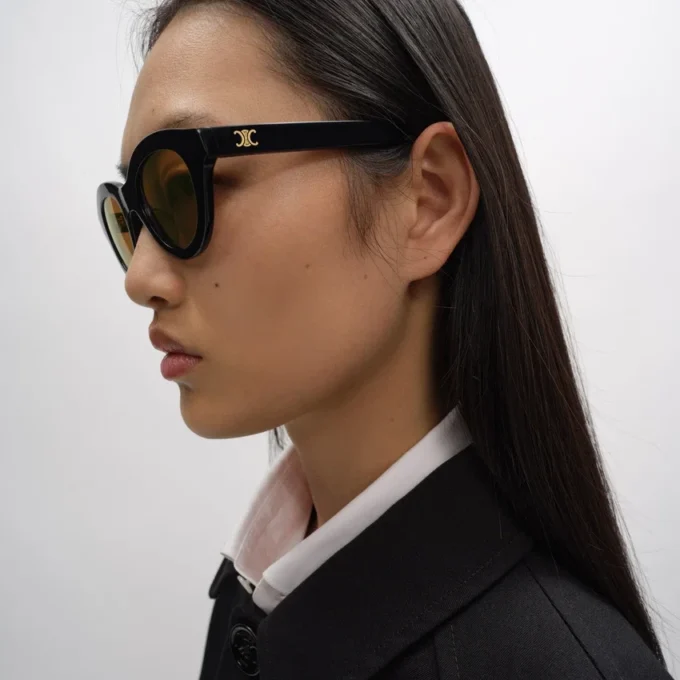 Triomphe Mini 01 Sonnenbrille aus Acetat Triomphe Mini 01 Sonnenbrille aus Acetat