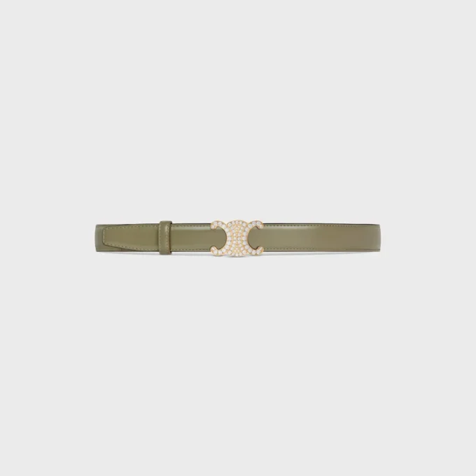 Triomphe-Schnalle aus Messing mit Strass & wendbarem 25-mm-Riemen aus Taurillon Triomphe-Schnalle aus Messing mit Strass & wendbarem 25-mm-Riemen aus Taurillon