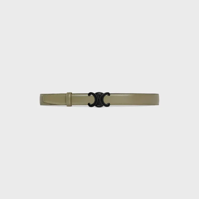 Triomphe-Schnalle aus Metall & wendbares Band 25 mm aus Taurillon Triomphe-Schnalle aus Metall & wendbares Band 25 mm aus Taurillon