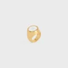 Triomphe-Siegelring aus Lack und Messing mit Goldfinish Triomphe-Siegelring aus Lack und Messing mit Goldfinish