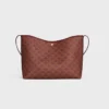 Weiche Shopper-Tasche aus Triomphe Canvas und Kalbsleder Weiche Shopper-Tasche aus Triomphe Canvas und Kalbsleder