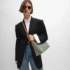Weiche Shopper-Tasche aus Triomphe Canvas und Kalbsleder Weiche Shopper-Tasche aus Triomphe Canvas und Kalbsleder