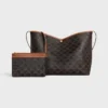 Weiche Shopper-Tasche aus Triomphe Canvas und Kalbsleder Weiche Shopper-Tasche aus Triomphe Canvas und Kalbsleder