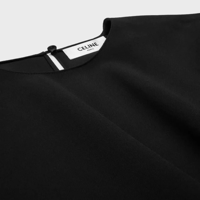 Wickelkleid aus Cady Wickelkleid aus Cady