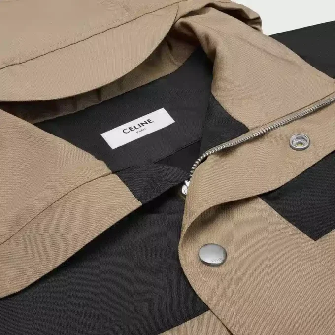 Windjacke aus Nylon Windjacke aus Nylon