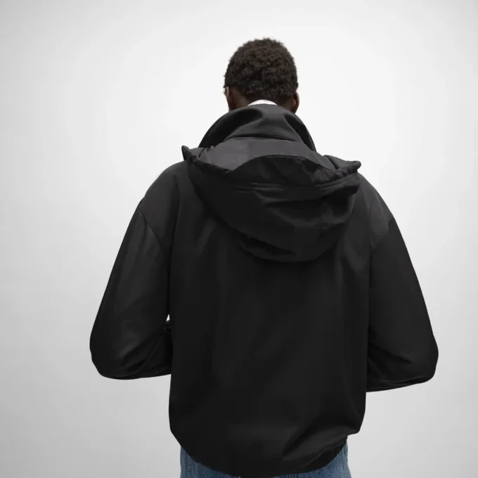 Windjacke aus Nylon-Twill Windjacke aus Nylon-Twill